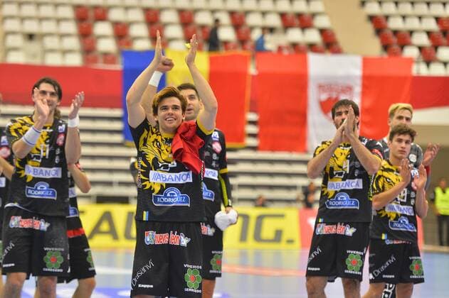 Handball, CL, Dinamo Bukarest - Reale Ademar Dinamo Bucharest - Abanca Ademar Leon, during 2017 2018 EHF Men s Champions League Group Phase, 15 October 2017, Dinamo Hall, Bucuresti, Romania Mario Lopez Alvarez, Abanca Ademar Leon s player during the game Dinamo Bucharest - Abanca Ademar Leon, for the 2017 2018 EHF Men s Champions League Group Phase, 15 October 2017, Dinamo Hall, Bucuresti, Romania Copyright: xAlexxNicodimx