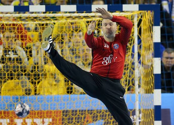 November 26, 2017 - Kielce, Poland - 26.11.2017, Kielce, pidflka reczna, liga mistrzow, PGE Vive Kielce - Paris Saint-Germain, Thierry Omeyer (PSG), during EHF Handball Champions League Group B match between KS Vive Tauron Kielce and Paris Saint-Germain Handball at Kielce, Poland, on 26 November 2017. ..Paris Saint-Germain Handball won 30-29. Vive Kielce v Paris Saint-Germain - EHF Champions League match - ZUMAn230 20171126_zaa_n230_714 Copyright: xFotoxOlimpikx