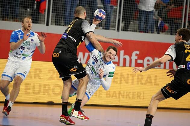European Handball Championship, Group II, 2nd round, Slovenia - Spain 23.01.2018., Arena Varazdin, Varazdin, Croatia - 2018 European Men s Handball Championship, Group II, 2nd round, Slovenia - Spain. Joan Canellas, Miha Zarabec GoranxStanzl PIXSELL