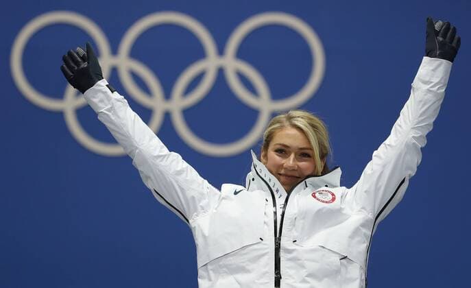 PyeongChang 2018, Ski Alpin, Riesenslalom der Damen, Siegerehrung OLYMPICS - 2018 Winter Olympics PYEONGCHANG,SOUTH KOREA,15.FEB.18 - OLYMPICS, ALPINE SKIING - Olympic Winter games Winterspiele Spiele Summer games PyeongChang 2018, medal plaza, slalom, ladies, award ceremony. Image shows Mikaela Shiffrin (USA). GEPAxpictures xAndreasxPranter