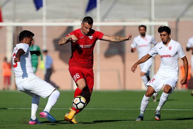 Fußball, EL Qualifikation, Balzan FC - FK Keshla 12 07 2018 - Centenary Stadium, Ta Qali, Malta UEFA Europa League 2018 2019 First Qualifying Round, First Leg Balzan FC striker Bojan Kaljevic (C) about to be challenged by Denis Silva (L) and Azer Salahli (R) of Kesla FK during the UEFA Europa League, First Qualifying Round, first leg match between Balzan FC of Malta and Kesla FK from Azerbaijan at the Centenary Stadium, Ta Qali, Malta on 12 July, 2018. Balzan FC won the first leg 4-1. Balzan FC v Kesla FK - UEFA Europa League 2018 19 UEL_18_19