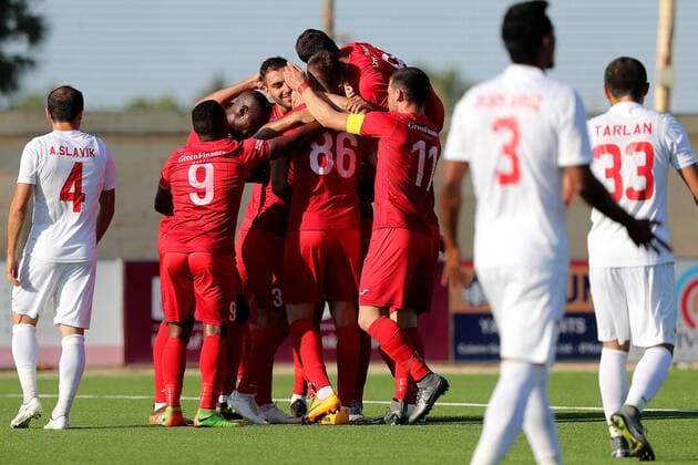 Fußball, EL Qualifikation, Balzan FC - FK Keshla 12 07 2018 - Centenary Stadium, Ta Qali, Malta UEFA Europa League 2018 2019 First Qualifying Round, First Leg Balzan FC celebrate scoring during the UEFA Europa League, First Qualifying Round, first leg match between Balzan FC of Malta and Kesla FK from Azerbaijan at the Centenary Stadium, Ta Qali, Malta on 12 July, 2018. Balzan FC won the first leg 4-1. Balzan FC v Kesla FK - UEFA Europa League 2018 19 UEL_18_19