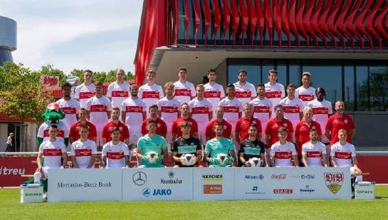 FOOTBALL 2 BUNDESLIGA SAISON 2019 2020 03 07 2019 Photo shoot at VfB Stuttgart team photo, 1 row v l Erik Thommy, Philipp Klement, Anastasios Donis, Fabian Bredlow, Gregor Kobel, Jens Grahl, Sebastian Hornung, Mateo Klimowicz, Gonzalo Castro, Santiago Ascacibar 2 Series v l Mascot Fritzle, Emiel Schulze, Marcus Fregin, Martin Franz, Matthias Schiffers, Uwe Gospodarek, Rainer Widmayer, Michael Wimmer, Rainer Ulrich, Tim Walter 3 Series v l Daniel Didavi, Pascal Stenzel, Emiliano Insua, David Grözinger, David Kopacz, Nicolas Gonzalez, Leon Dajaku, Antonis Aidonis, Tanguy Coulibaly 4 Series v l Marco Oliver Kempf, Holger Badstuber, Luca Mack, Marcin Kaminski, Atakan Karazor, Hamadi Al Ghaddioui, Mario Gomez, Roberto Massimo Timo Baumgartl, Orel Mangala, Borna Sosa, Chadrac Akolo, Ailton Ferreira Silva are missing.