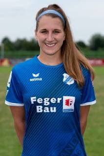Dörthe Hoppius 9 , Portrait, Portrait, Action, Action, 06 07 2019, Willstätt Sand Germany , Football, Flyeralarm Frauen Bundesliga, Fototermin SC Sand, DFB DFL REGULATIONS PROHIBIT ANY USE OF PHOTOGRAPHS AS IMAGE SEQUENCES AND OR QUASI VIDEO xozx