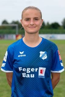 Lisa Schöppl 6 , Portrait, Portrait, Single picture, Action, 06 07 2019, Willstätt Sand Germany , Football, Flyeralarm Frauen Bundesliga, Fototermin SC Sand, DFB DFL REGULATIONS PROHIBIT ANY USE OF PHOTOGRAPHS AS IMAGE SEQUENCES AND OR QUASI VIDEO xozx