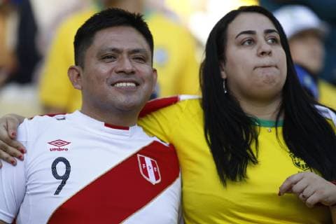 Fußball, Copa America, Finale, Brasilien - Peru Futbol, Brasil vs Peru Copa America 2019 Hincha de Peru alientan durante el partido pro la Final de la Copa America realizado en el estadio Maracana, de Rio de Janeiro, Brasil. 07 07 2019 Adalberto Marques Dia Esportivo Photosport Football, Brasil vs Peru Copa America Championship 2019 Peru s cheer during the Final Copa America held at the Maracana stadium , de Rio de Janeiro, Brasil. 07 07 2019 Adalberto Marques Dia Esportivo Photosport Brasil vs Peru , Copa America 2019