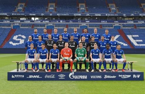 FC Schalke 04 1 BL, portrait date 2019 2020, team photo, hi row v li upper row v li , Daniel Caligiuri FC Schalke 04 , Mark Uth FC Schalke 04 , Fabian Reese Schalke 04 , Guido Burgstaller Schalke 04 , Matija Nastasic FC Schalke 04 , Ozan Kabak Schalke 04 , Bastian Oczipka FC Schalke 04 , Nassim Boujellab FC Schalke 04 , 2 row from above v li Ahmed Kutucu Schalke 04 , Benjamin Stambouli Schalke 04 , Goalkeeper coach Simon Henzler Schalke 04 , Co coach Frank Froehling, Frank Fröhling FC Schalke 04 , Coach David Wagner FC Schalke 04 , Co coach Christoph Buehler, Christoph Bühler FC Schalke 04 , Co coach Matthias Kreutzer FC Schalke 04 , Omar Mascarell FC Schalke 04 , Sebastian Rudy FC Schalke 04 , 3 row from the top, left Benito Raman FC Schalke 04 , Alessandro Schoepf, Alessandro Schöpf FC Schalke 04, Amine Harit Schalke 04, Goalkeeper Markus Schubert Schalke 04, Goalkeeper Michael Langer FC Schalke 04, Jonas Carls FC Schalke 04, Rabbi Matondo FC Schalke 04, Steven Skrzybski FC Schalke 04 Team2
