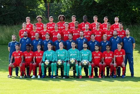 FC Bayern Munich II U23 3 League, portrait date 2019 2020, team photo, lower row by Angelo Mayer, Derrick Köhn, Maximilian Zaiser, Michael Wagner, Ron Thorben Hoffmann, Christian Früchtl, Michael Netolitzky, Mert Yilmaz, Sarpreet Singh, Thomas Rausch, Second row v li Johannes Behr match analysis , Samy Khalfallah team organizer , Walter Junghans goalkeeper coach , David Krecidlo co coach , Sebastian Hoeneß head coach , Dirk Teschke co coach , Tobias Dippert athletics coach , Jan Müller team doctor , Carsten Kramer Physio , Dominik Gerzer Physio , Moritz Renker Physio , Third row v li Can Karatas, Marcell Zylla, Daniel Ontuzans, Alexander Nollenberg, Yannik Rochelt, Timothy Tillmann, Timo Kern, Meritan Shabani, Oliver Batista Meier, Maximilian Welzmüller, back row v li Kilian Senkbeil, Chris Richards, Lars Lukas Mai, Yoshua Zirkzee, Nico Feldhahn, Kwasi Okyere Wriedt, Theo Rieg, Maximilian Franzke, Paul Will FC Bayern Munich II U23 3 League, portrait date 2019 2020, team photo xslx