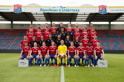 SpVgg Unterhaching 3 League, portrait date 2019 2020, team photo, lower row from left to right Christoph Ehlich, Maximilian Krauß, Alexander Kaltner, Niclas Anspach, Nico Mantl, Luca Marseiler, Maximilian Bauer, Stephan Mensah, Sascha Bigalke, second row by Felix Schröter, Stefan Schwabl Supervisor , Andreas Fischer Physio , Frederik Greve Team Doctor , Felix Schierholt Physio , Georg Wallner Athletics Coach , Sebastian Friedl Co Trainer , Lucas Hufnagl, Max Dombrowka, third row from left Stephan Hain, Jim Patrick Müller, Thomas Hagn, Patrick Irmler Co Trainer , Claus Schromm Head Coach , Steffen Galm Head of Squad Planning , Dominik Stahl, Markus Schwabl, Moritz Heinrich, Upper row from left Paul Grauschopf, Stefan Schimmer, Alexander Winkler, Christoph Greger, Sebastian Wolf Goalkeeper Coach, Jannik Bandowski, Marc Endres, Niclas Stierlin Josef Welzmüller SpVgg Unterhaching 3 League, portrait date 2019 2020, team photo xslx