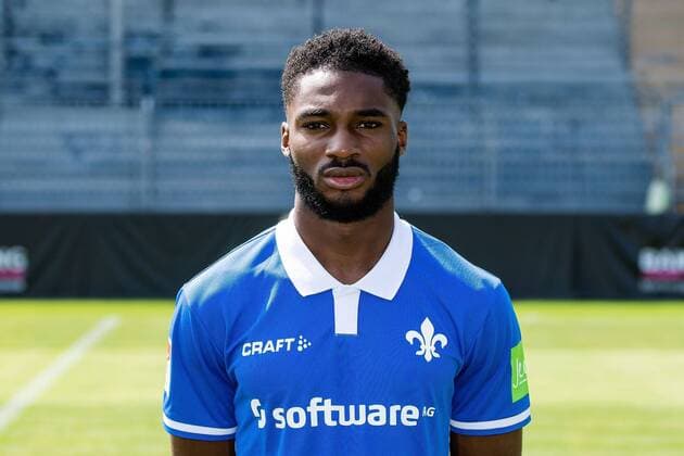 17 07 2019, xfux, football 2 Bundesliga, SV Darmstadt 98, 2 BL, portrait date 2019 2020, team photo photo date, emonline, emspor, deloka, v l Mandela Egbo SV Darmstadt 98 Darmstadt