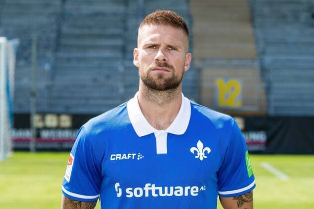 17 07 2019, xfux, football 2 Bundesliga, SV Darmstadt 98, 2 BL, portrait date 2019 2020, team photo photo date, emonline, emspor, deloka, v l Tobias Kempe SV Darmstadt 98 Darmstadt