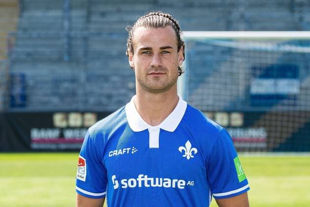 17 07 2019, xfux, football 2 Bundesliga, SV Darmstadt 98, 2 BL, portrait date 2019 2020, team photo photo date, emonline, emspor, deloka, v l Yannick Stark SV Darmstadt 98 Darmstadt