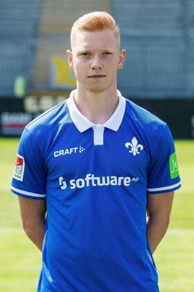 17 07 2019, xfux, football 2 Bundesliga, SV Darmstadt 98, 2 BL, portrait date 2019 2020, team photo photo date, emonline, emspor, deloka, v l Leon Mueller SV Darmstadt 98 Darmstadt