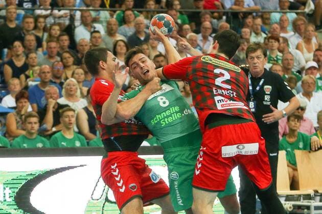 DHfK Fuechse Berlin Handball Leipzig, 25 08 2019, Arena Leipzig, Handball, Liqui Moly Handball Bundesliga, 1 matchday , SC DHfK Füchse Berlin 24 23 10 14 , In the picture v l Tim Matthes 31, Füchse Berlin , Lucas Krzikalla 8, Leipzig and Simon Ernst 2, Füchse Berlin ,