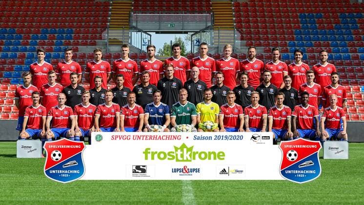 SpVgg Unterhaching 3 league, portrait date 2019 2020, team photo, back row from left Jim Patrick Müller, Thomas Hagn, Paul Grauschopf, Florian Dietz, Alexander Winkler, Dominik Stroh Engel, Christoph Greger, Jannik Bandowski, Marc Endres, Josef Welzmüller, Markus Schwabl, Dominik Stahl, middle row from left Stephan Hain, Niclas Stierlin, Georg Wallner athletics coach, Sebastian Friedl co coach, Ptrick Irmler co coach, Ptrick Irmler co coach, Sebastian Friedl co coach, Ptrick Irmler co coach, Claus Schromm Head Coach Sebastian Wolf Goalkeeping Coach , Steffen Galm Head of Squad Planning , Dominic Faul Techniktrainer , Andreas Fischer Physio , Felix Schierholt Physio , Stefan Schwabl Zeugwart , Lucas Hufnagl , Moritz Heinrich Unterhaching, 27 , front row from left Christoph Ehlich, Maximilian Krauß, Alexander Kaltner, Niclas Anspach, Felix Schröter, Michael Gurski, Nico Mantl, Steve Kroll, Max Dombrowka, Luca Marseiler, Maximilian Bauer, Stephan Mensah, Sascha Bigalke xslx
