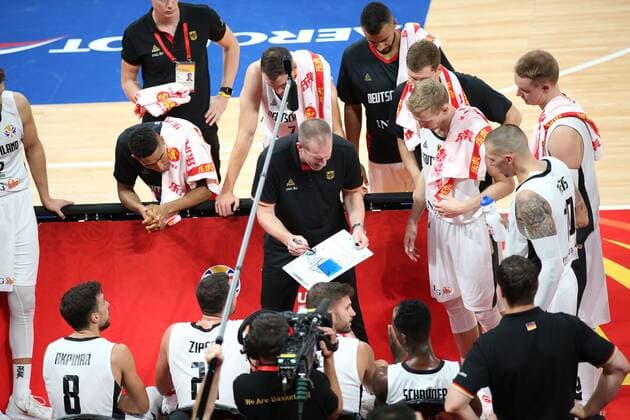 National Coach Henrik Roedl Germany gives instructions to his players, Ismet Akpinar 8 Germany , Paul Zipser 21 Germany , Maximilian Kleber 24 Germany , Danilo Barthel 22 Germany , Maodo Lo 4 Germany , Paul Zipser 21 Germany , Johannes Thiemann 32 Germany , Niels Giffey 5 Germany , Daniel Theis 10 Germany , Dennis Schroeder 17 Germany , Germany vs Jordan, Basketball, preliminary round, FIBA World Cup 2019, 05 09 2019 Shenzhen China China Copyright: xkolbert-press MatthiasxStickelx