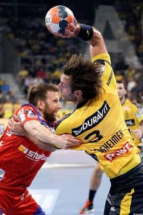 v li Gregor Thomann HBW, 8 , Uwe Gensheimer RNL, 3 , duel, game scene, duel, duel, tackle, tackling, dynamics, action, action, 12 09 2019, Mannheim, handball, Bundesliga, Rhein Neckar Löwen HBW Balingen Weilstetten xozx