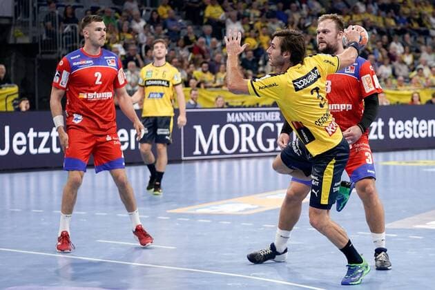 v li Rene Zobel HBW, 2 , Uwe Gensheimer RNL, 3 , Marcel Niemeyer HBW, 3 , at the jump throw, throw, goal throw, action, game scene, 12 09 2019, Mannheim, handball, Bundesliga, Rhein Neckar Löwen HBW Balingen Weilstetten xozx