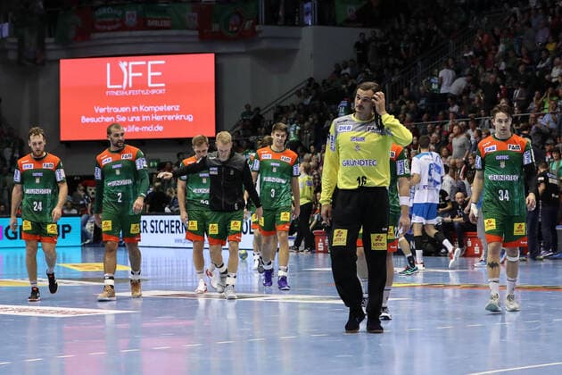Christian O Sullivan,Zeljko Musa,Albin Lagergren,Matthias Musche,Piotr Chrapkowski,Goalkeeper Jannick Green Krejberg,Michael Damgaard v li ,SC Magdeburg Handball Bundesliga Saison 2019 2020 SC Magdeburg vs TVB 1898 Stuttgart in the GETEC Arena in Magdeburg Action,Handball,MannMänner,Germany,17 10 2019