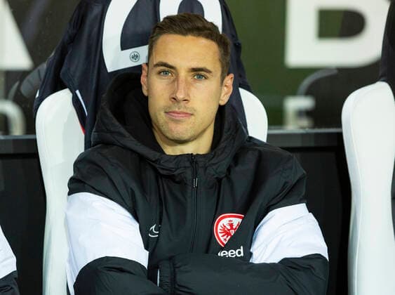Player Bank, Dominik Kohr SGE , Football, Bundesliga, 2019 2020, Stadium Borussia Park, Borussia Moenchengladbach vs Eintracht Frankfurt 4 2 Sport, Football, Bundesliga, 2019 2020, Borussia Moenchengladbach vs Eintracht Frankfurt 4 2, Stadium Borussia Park, Player Bank, Dominik Kohr SGE , DFL REGULATIONS PROHIBIT ANY USE OF PHOTOGRAPHS AS IMAGE SEQUENCES AND OR QUASI VIDEO, sports, football, Bundesliga, 2019 2020, Borussia Moenchengladbach vs Eintracht Frankfurt 4 2, Stadium Borussia Park, players bench, Dominik Kohr SGE , DFL REGULATIONS PROHIBIT ANY USE OF PHOTOGRAPHS AS IMAGE SEQUENCES AND OR QUASI VIDEO