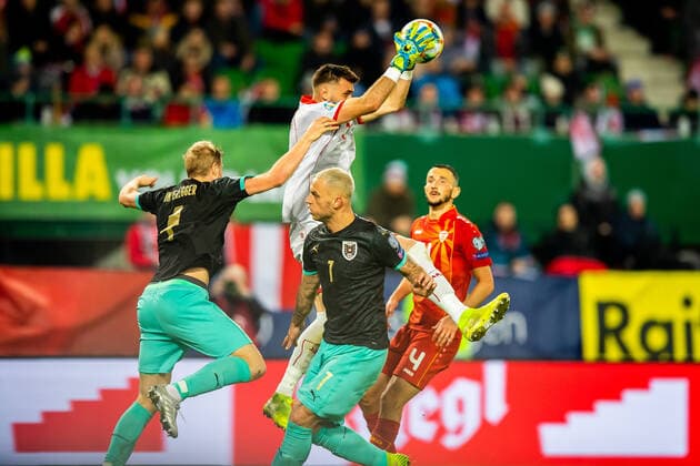 16 11 2019, Ernst Happel Stadium, Vienna, AUT, UEFA EM qualification, Austria vs. North Macedonia, Group G, in picture v l Martin Hinteregger AUT , Marko Arnautovic AUT , Stole Dimitrievski MKD , Kire Ristevski MKD during the UEFA European Championship qualification, group G match between Austria and North Macedonia at the Ernst Happel Stadium in Vienna, Austria on 2019 11 16 Vienna EP_ang
