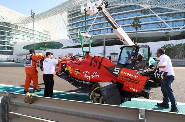 Sebastian Vettel, Scuderia Ferrari, formula 1 GP, Abu Dhabi, Yas Marina Circuit, UAE, 29 11 2019 Photo mspb Jean Petin Crash, Sebastian Vettel, formula 1 GP, Abu Dhabi, Yas Marina Circuit,