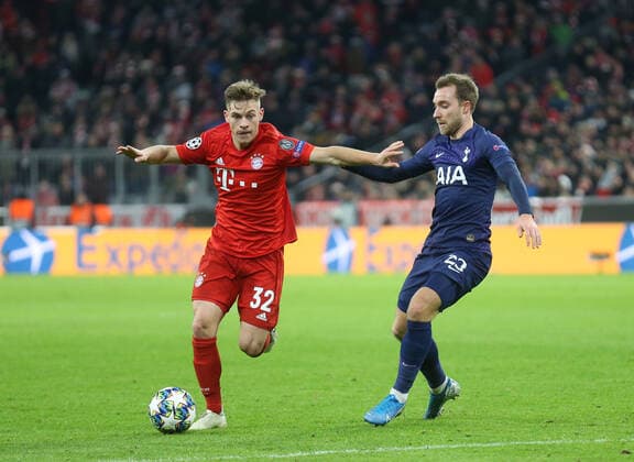 11 12 2019, Football, Champions League, Group Phase, 6 Matchday, Season 2019 2020, Men, Germany, FC Bayern Munich Tottenham Hotspurs, v l Action, Tackle, Scene, action, Joshua Kimmich, FC Bayern Munich, Christian Eriksen, Tottenham Hotspurs,