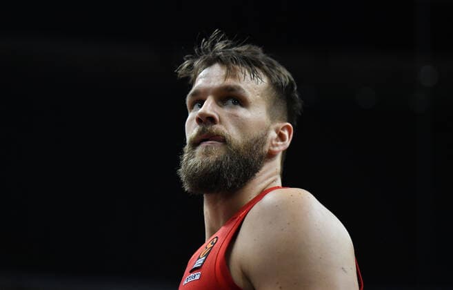 Danilo Barthel FC Bayern , ALBA Berlin FC Bayern Basketball Basketball, Euroleague, Group stage, Preliminary round, Men, Men, Men, Men, Season 2019 2020 Berlin, 18 12 2019 Mercedes Benz Arena