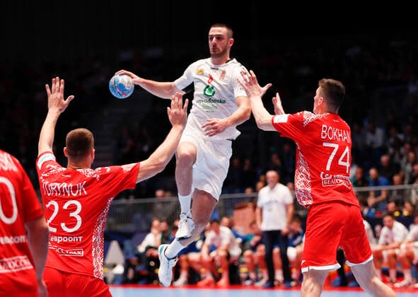 09 01 2020, Stadthalle, Graz, AUT, EHF Euro 2020, Belarus vs Serbia, Group A, in the picture from left to right Andrei Yurynok BLR , Stevan Stretenovic SRB and Viachaslau Bokhan BLR from l to r Andrei Yurynok BLR Stevan Stretenovic SRB and Viachaslau Bokhan BLR during the EHF 2020 European Handball Championship, group A match between Belarus and Serbia at the Stadthalle in Graz, Austria on 2020 01 09 Pictures © 2020, PhotoCredit Erwin Scheriau Graz EP_ies