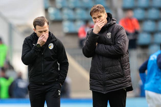 29 02 2020, xtgx, Soccer 3 League, 1 FC Magdeburg FC Carl Zeiss Jena, from l Rene Klingbeil Jena, Team Principal , Kenny Verhoene Jena, Coach disappointed, looks disappointed, depressed, disappointed DFL DFB REGULATIONS PROHIBIT ANY USE OF PHOTOGRAPHS as IMAGE SEQUENCES and or QUASI VIDEO Magdeburg