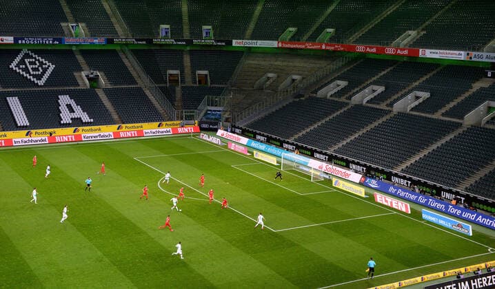 Football, Bundesliga, Germany, Men, Season 2019 2020, 21 Matchday, Borussia Park Mönchengladbach, Bor Mönchengladbach, BMG white 1 FC Köln red 1 Bundesliga game in front of empty stands Feature, Symbol, Symbol image, Overview, Ghost game, Corona, Coronavirus DFL DFB REGULATIONS PROHIBIT ANY USE OF PHOTOGRAPHS AS IMAGE SEQUENCES AND OR QUASI VIDEO