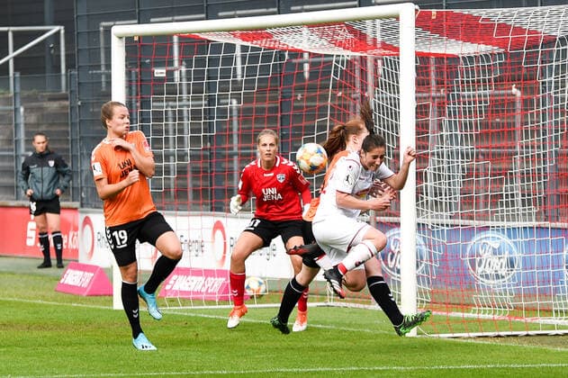 Rachel Rinast Cologne, 31, not in the picture, not pictured, scores the 1 0 by a directly converted corner kick, goal, goalscoring, action, action, game scene, 10 06 2020, Cologne Germany , Football, Flyeralarm Womens Bundesliga, 1 FC Köln FF USV Jena, DFB DFL REGULATIONS PROHIBIT ANY USE OF PHOTOGRAPHS AS IMAGE SEQUENCES AND OR QUASI VIDEO xmhx