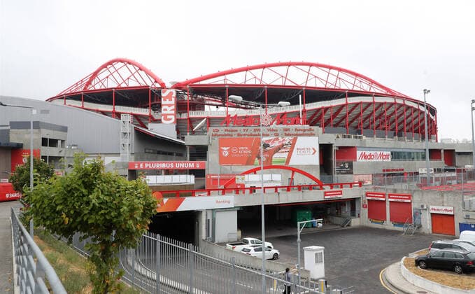 ChampionsLeague Final Round 12 08 2020 Lisbon, 12 08 2020, Football, UEFA Champions League, Final Round, Est‡dio da Luz, home of Benfica Lisbon and venue of the quarter finals , FC Barcelona vs FC Bayern Munich , In picture stadium view outside , UEFA regulations prohibit any use of photographs as image sequences and or quasi video , National and International News Agencies OUT , Photo PICTURE POINT S Sunday Poolfoto , Lisbon Lisbon Lisbon Portugal Poolfoto Pool Sven Sonntag ,EDITORIAL USE ONLY