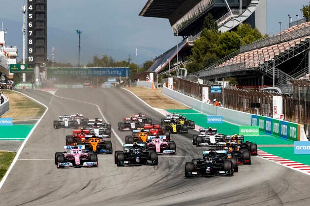 Motorsports FIA Formula One World Championship 2020, Grand Prix of Spain, Start, 44 Lewis Hamilton GBR, Mercedes AMG Petronas Formula One Team , 33 Max Verstappen NLD, Aston Martin Red Bull Racing , 4 Lando Norris GBR, McLaren F1 Team , 77 Valtteri Bottas FIN, Mercedes AMG Petronas Formula One Team , 23 Alexander Albon THA, Aston Martin Red Bull Racing , Barcelona Spain