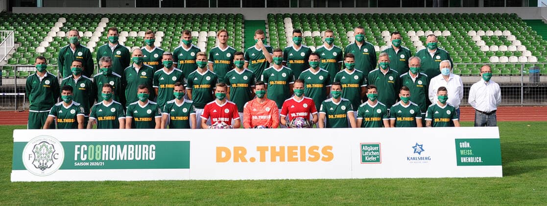 in the front with Serkan Goecer, Luca Plattenhardt, Christian Telch, Marco Hingerl, Niklas Knichel, David Salfeld, Mark Patrick Redl, Tim Stegerer, Jannik Sommer, Loris Weiss, Patrick Lienhard, in the middle with Matthias Mink, head coach, Joti Stamatopoulos, Co-Trainer,Oliver Mueller, goalkeeper coach, Steven Berni, athletics coach, Johannes Kraus, Jannis Reuss, Damjan Marceta, Ivan Sachanenko, Stefano Maier, Philipp Hoffmann, Klaus Ambrosch, physio, Peter Junkes, team doctor, Herbert Eder, president, Rafael Kowollik, Geschafsf¸hrer, in the back with Christopher Schurig, Physio, Aykut Bozdemir, Athletics Coach, Maurice Springfeld, Patrick Dulleck, Philipp Schuck, Michael Carl, Daniel di Gregorio, Niklas Doll, Predrag Lamesic, Greenkeeper, Dirk Brass, Altay Tsitak, Coach Team presentation at FC 08 Homburg, football, Regionalliga Southwest, 29 08 20, at Waldstadion Homburg, GER, football, Regionalliga Southwest, team presentation and squad portraits of the team of FC 08 Homburg, 29 08 20, Homburg Saar Copyright: xPeterxFranzx Eibner-Pressefotox EP_pfz