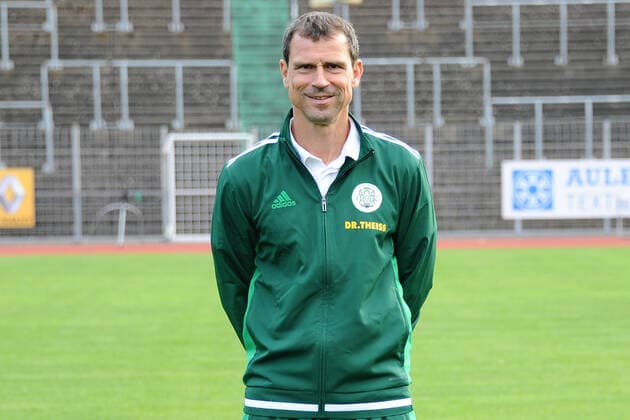 in Matthias Mink, head coach FC Homburg, team presentation at FC 08 Homburg, football, regional league southwest, 29 08 20, in Waldstadion Homburg, GER, football, regional league southwest, team presentation and squad portraits of the team of FC 08 Homburg, 29 08 20, Homburg Saar Copyright: xPeterxFranzx Eibner-Pressefotox EP_pfz