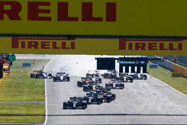 Motorsports FIA Formula One World Championship 2020, Grand Prix of Tuscany, Crash at the restart between 99 Antonio Giovinazzi ITA, Alfa Romeo Racing ORLEN , 20 Kevin Magnussen DEN, Haas F1 Team , 6 Nicholas Latifi CAN, Williams Racing , 55 Carlos Sainz ESP, McLaren F1 Team , Scarperia Italy