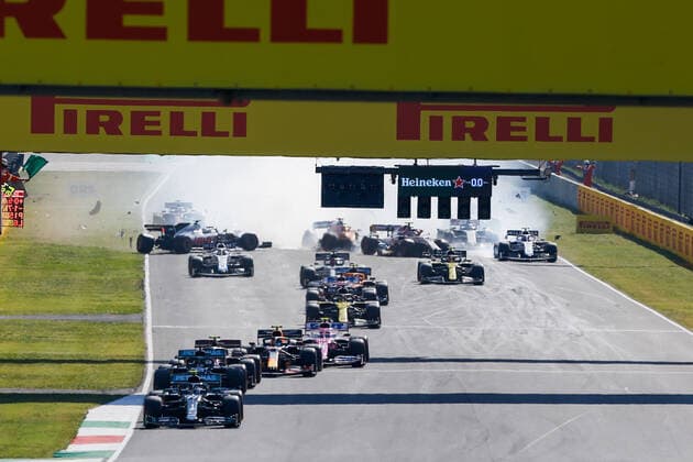 Motorsports FIA Formula One World Championship 2020, Grand Prix of Tuscany, Crash at the restart between 99 Antonio Giovinazzi ITA, Alfa Romeo Racing ORLEN , 20 Kevin Magnussen DEN, Haas F1 Team , 6 Nicholas Latifi CAN, Williams Racing , 55 Carlos Sainz ESP, McLaren F1 Team , Scarperia Italy
