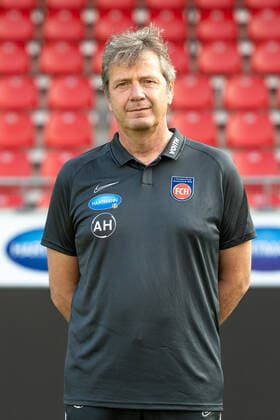 Andreas Heintzen, 1 FC Heidenheim 1846, 2 Bundesliga, team photo and portrait appointment, season 2020 2021, 17 09 2020, DFB DFL regulations prohibit any use of photographs as image sequences and or quasi video , 1 FC Heidenheim 1846, 2 Bundesliga, team photo and portrait appointment, clipping, shooting, season 2020 2021, 17 09 2020 Heidenheim Copyright: xEibner-Pressefoto SaschaxWaltherx EP_swa