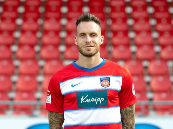 Patrick Schmidt FC Heidenheim, 32 , 1 FC Heidenheim 1846, 2 Bundesliga, team photo and portrait appointment, season 2020 2021, 17 09 2020, DFB DFL regulations prohibit any use of photographs as image sequences and or quasi video , 1 FC Heidenheim 1846, 2 Bundesliga, team photo and portrait appointment, clipping, shooting, season 2020 2021, 17 09 2020 Heidenheim Copyright: xEibner-Pressefoto SaschaxWaltherx EP_swa