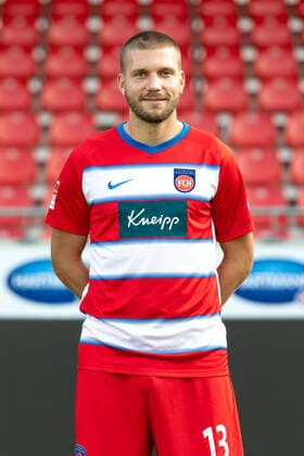 Robert Leipertz FC Heidenheim, 13 , 1 FC Heidenheim 1846, 2 Bundesliga, team photo and portrait appointment, season 2020 2021, 17 09 2020, DFB DFL regulations prohibit any use of photographs as image sequences and or quasi video , 1 FC Heidenheim 1846, 2 Bundesliga, team photo and portrait appointment, clipping, shooting, season 2020 2021, 17 09 2020 Heidenheim Copyright: xEibner-Pressefoto SaschaxWaltherx EP_swa