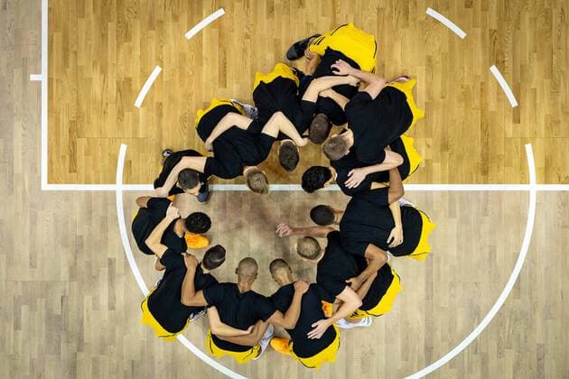 Basketball Berlin 13 10 2020 Season 2020 2021 Euroleague Regular Season 3 Matchday Alba Berlin Anadolu Efes Istanbul Team Alba Huddle Maodo Lo Alba Berlin, No 00 Peyton Siva Alba Berlin, No 03 Niels Giffey Alba Berlin, No 05 Marcus Eriksson Alba Berlin, No 08 Jonas Mattisseck Alba Berlin, No 09 Tim Schneider Alba Berlin, No 10 Louis Olinde Alba Berlin, No 19 Simone Fontecchio Alba Berlin, No 20 Johannes Thiemann Alba Berlin, No 32 Jayson Granger Alba Berlin, No 33 Luke Sikma Alba Berlin, No 43 Ben Lammers Alba Berlin, No 50