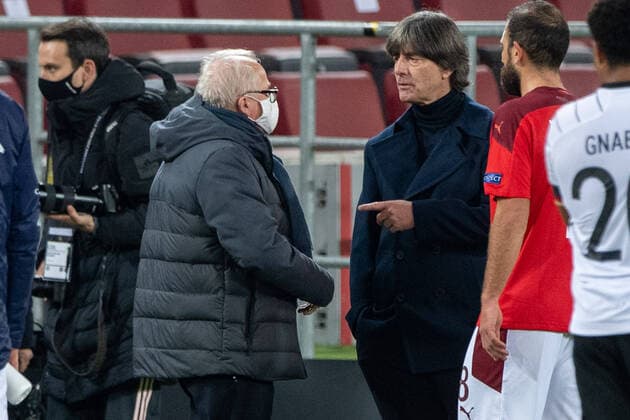Fritz KELLER li , DFB President, GER talks after the game with Joachim LOEW Löw, Jogi, Coach, National Coach, GER , Soccer international, UEFA Nations League, Division A, Group 4, Germany GER Switzerland SUI 3 3, on 13 10 2020 in Cologne Germany Â