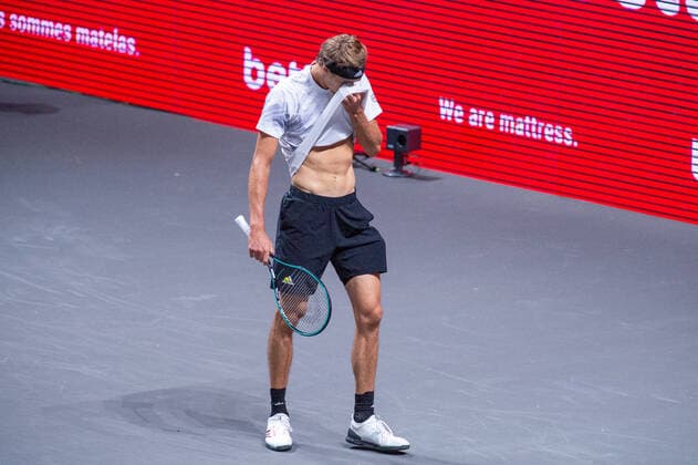 In Alexander ZVEREV GER , Alexander ZVEREV GER vs Fernando VERDASCO ESP , TENNIS, bett1hulks Indoor, 15 10 2020, GER, TENNIS, ATP TOUR, bett1hulks Indoor, Alexander ZVEREV GER vs Fernando VERDASCO ESP , 15 10 2020 KOELN Copyright: xEibnerxPressefotox xBenjaminxSOELZERx EP_BSO