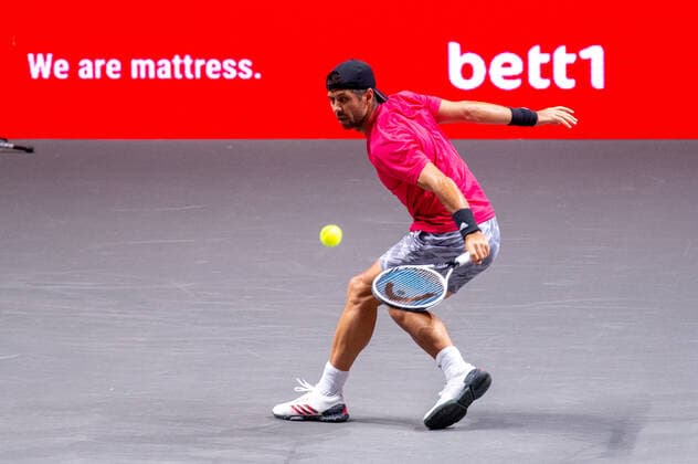 In Fernando VERDASCO ESP , Alexander ZVEREV GER vs Fernando VERDASCO ESP , TENNIS, bett1hulks Indoor, 15 10 2020, GER, TENNIS, ATP TOUR, bet1hulks Indoor, Alexander ZVEREV GER vs Fernando VERDASCO ESP , 15 10 2020 COLOGNE Copyright: xEibnerxPressefotox xBenjaminxSOELZERx EP_BSO