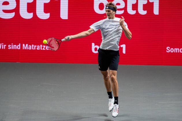 In Alexander ZVEREV GER , Alexander ZVEREV GER vs. Lloyd HARRIS RSA , TENNIS, bett1hulks Indoor, 16 10 2020, GER, TENNIS, ATP TOUR, bett1hulks Indoor, Alexander ZVEREV GER vs. Lloyd HARRIS RSA , 16 10 2020 KOELN Copyright: xEibnerxPressefotox xBenjaminxSOELZERx EP_BSO