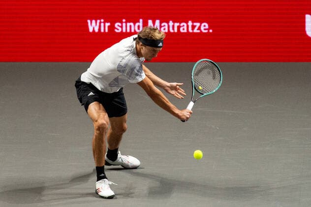 In Alexander ZVEREV GER , Alexander ZVEREV GER vs. Lloyd HARRIS RSA , TENNIS, bett1hulks Indoor, 16 10 2020, GER, TENNIS, ATP TOUR, bett1hulks Indoor, Alexander ZVEREV GER vs. Lloyd HARRIS RSA , 16 10 2020 KOELN Copyright: xEibnerxPressefotox xBenjaminxSOELZERx EP_BSO