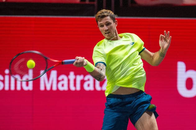 In Dennis NOVAK AUT , Dennis NOVAK AUT vs Alejandro DAVIDOVICH FOKINA ESP , TENNIS, bett1hulks Indoor, 16 10 2020, GER, TENNIS, ATP TOUR, bet1hulks Indoor, Dennis NOVAK AUT vs Alejandro DAVIDOVICH FOKINA ESP , 16 10 2020 COLOGNE Copyright: xEibnerxPressefotox xBenjaminxSOELZERx EP_BSO