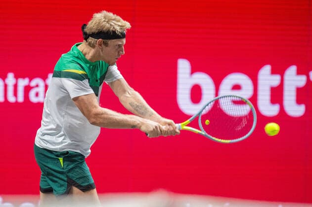 In the Alejandro DAVIDOVICH FOKINA ESP , Dennis NOVAK AUT vs Alejandro DAVIDOVICH FOKINA ESP , TENNIS, bett1hulks Indoor, 16 10 2020, GER, TENNIS, ATP TOUR, bet1hulks Indoor, Dennis NOVAK AUT vs Alejandro DAVIDOVICH FOKINA ESP , 16 10 2020 COLOGNE Copyright: xEibnerxPressefotox xBenjaminxSOELZERx EP_BSO