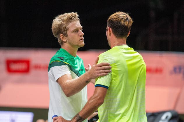 In Alejandro DAVIDOVICH FOKINA ESP L , Dennis NOVAK AUT R Dennis NOVAK AUT vs Alejandro DAVIDOVICH FOKINA ESP , TENNIS, bett1hulks Indoor, 16 10 2020, GER, TENNIS, ATP TOUR, bet1hulks Indoor, Dennis NOVAK AUT vs Alejandro DAVIDOVICH FOKINA ESP , 16 10 2020 COLOGNE Copyright: xEibnerxPressefotox xBenjaminxSOELZERx EP_BSO